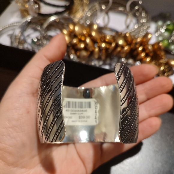 Bracelet Lot: BR, Chico's, Sarah Coventry ++ - Picture 9 of 10